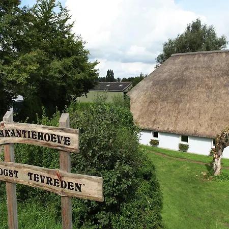 In Oosterwijk By River Linge *