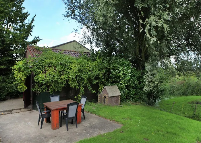 Farmhouse In Oosterwijk By River Linge Holiday home