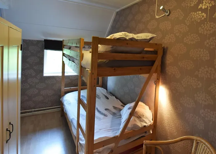 Farmhouse In Oosterwijk By River Linge Leerdam