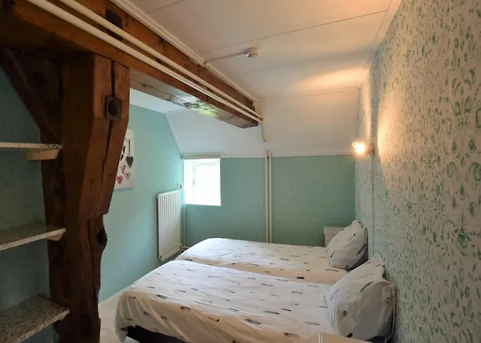 Farmhouse In Oosterwijk By River Linge Leerdam