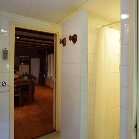 In Oosterwijk By River Linge Leerdam